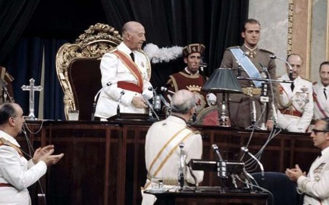 Franco nomea sucesor a título de Rey a D. Juan Carlos de Borbón